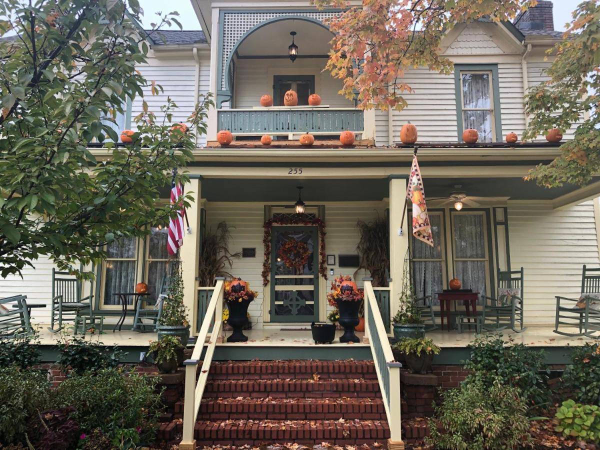 Carrier Houses Bed & Breakfast Rutherfordton Kültér fotó