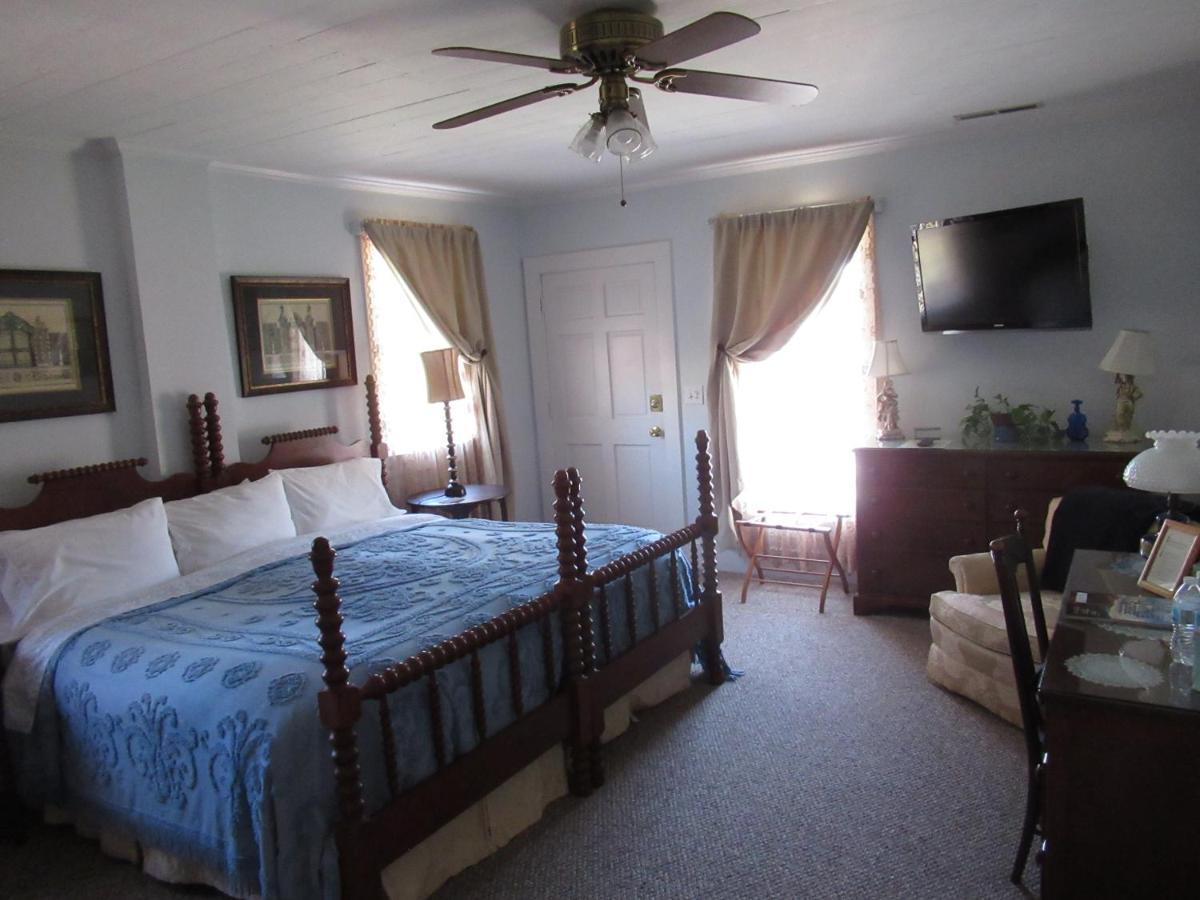 Carrier Houses Bed & Breakfast Rutherfordton Kültér fotó