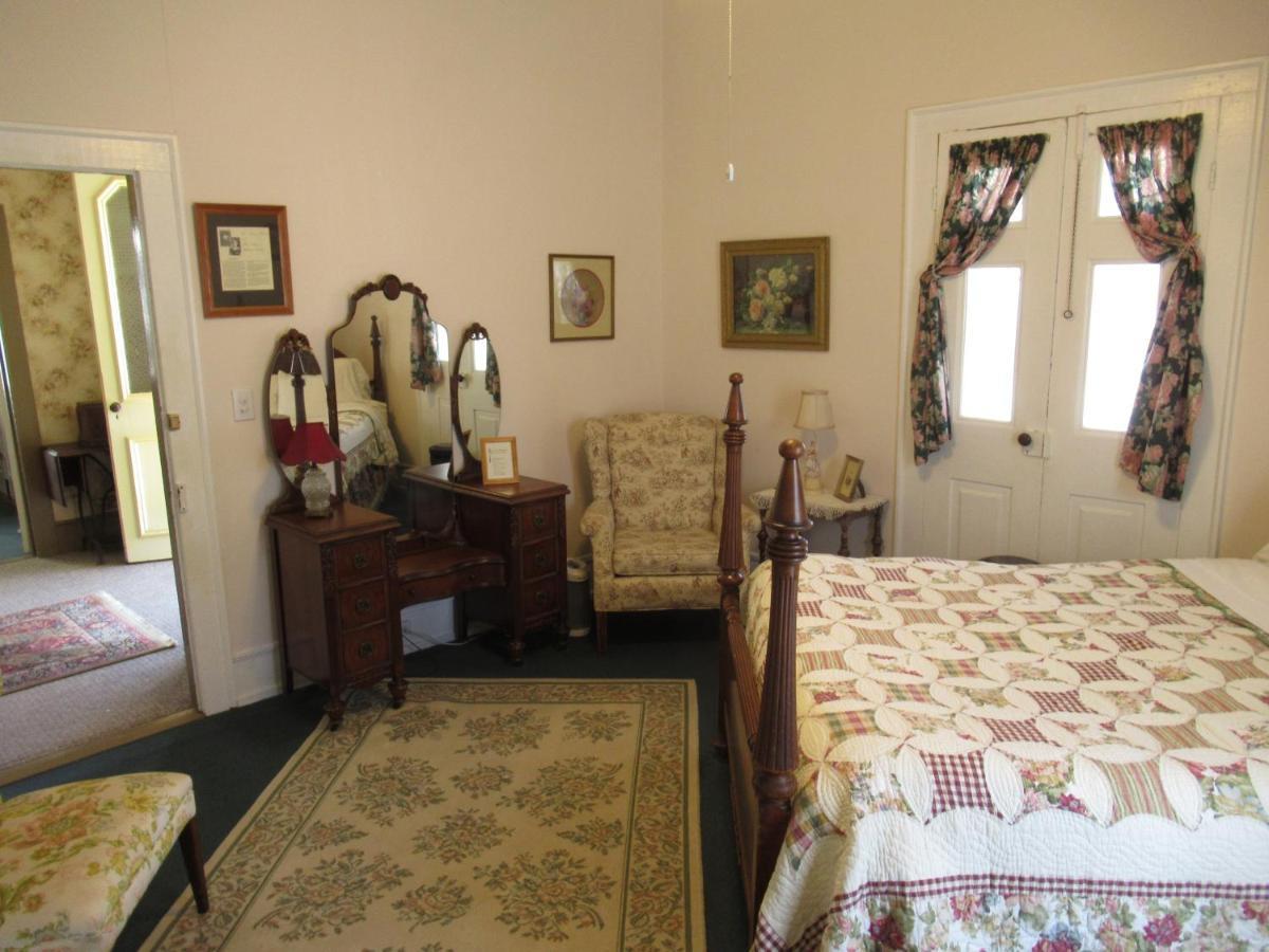 Carrier Houses Bed & Breakfast Rutherfordton Kültér fotó