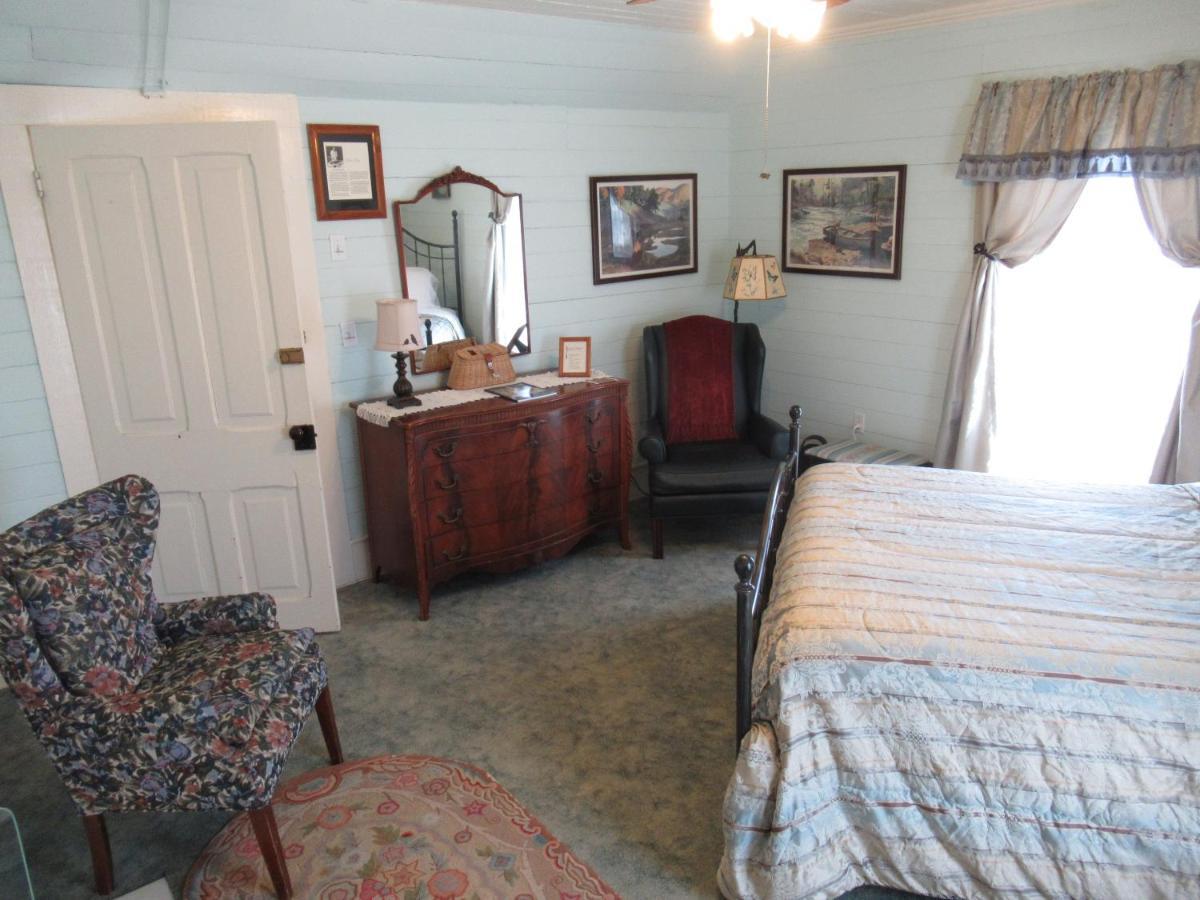 Carrier Houses Bed & Breakfast Rutherfordton Kültér fotó