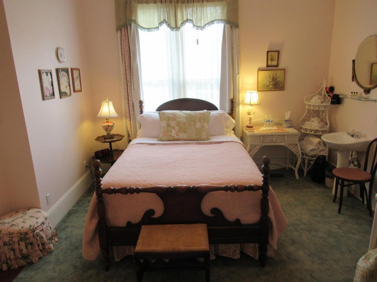 Carrier Houses Bed & Breakfast Rutherfordton Kültér fotó