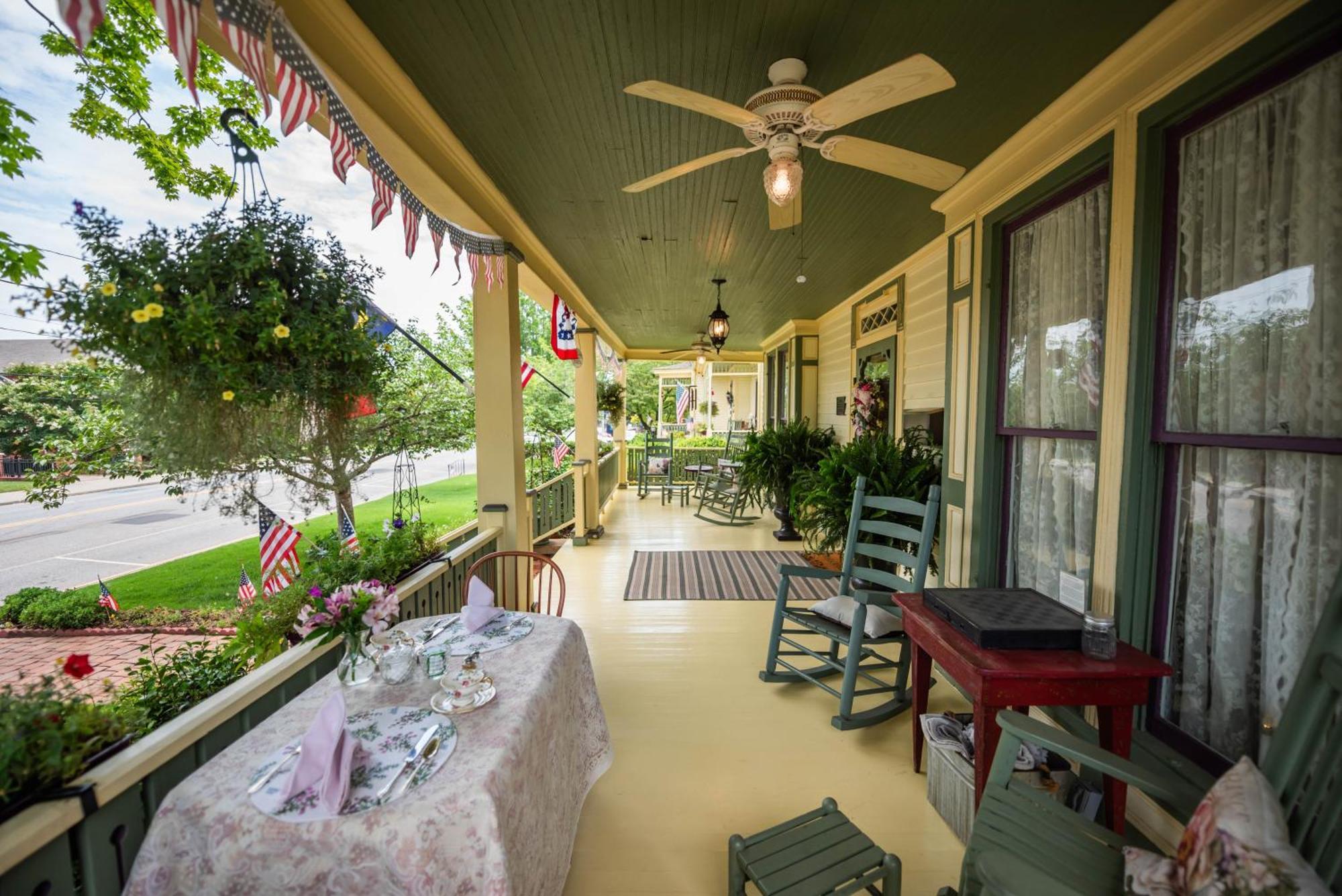 Carrier Houses Bed & Breakfast Rutherfordton Kültér fotó