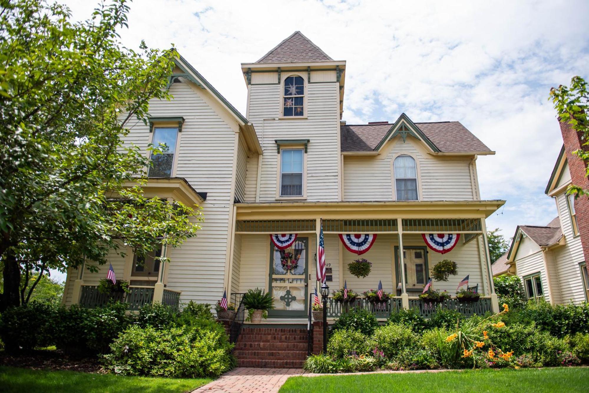 Carrier Houses Bed & Breakfast Rutherfordton Kültér fotó