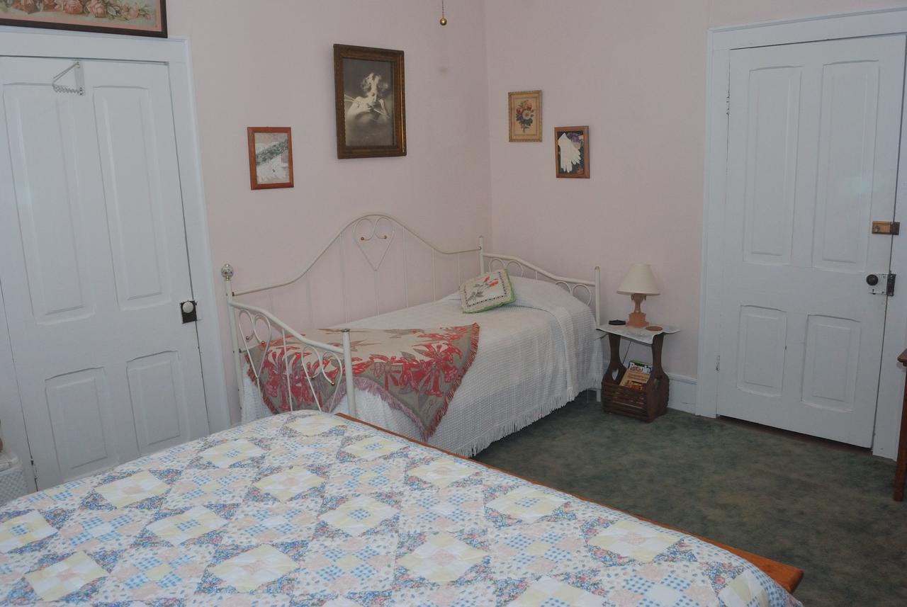 Carrier Houses Bed & Breakfast Rutherfordton Kültér fotó